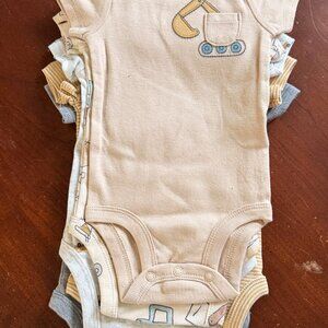 Carter's NWOT 3-6M Onesies infant Boys 5-Pack